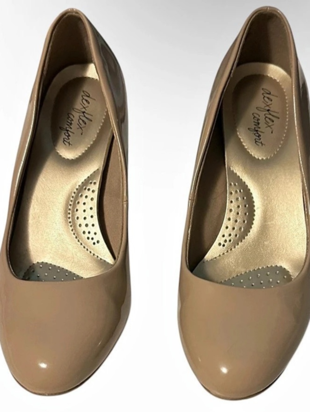 Dexflex Comfort Women's Patent Heels in Brown Like New